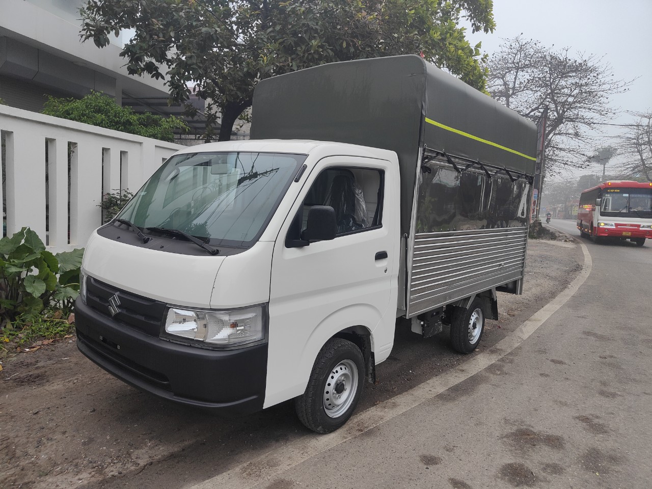 Suzuki Pro Thùng Mui | Suzuki 7 Tạ | Xe tải Suzuki 750kg